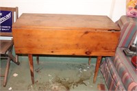 Pine drop leaf table 41" X 19" closed