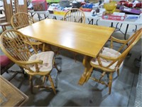 SOLID OAK DINING TABLE WITH 4 CHAIRS