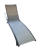 Outdoor Patio Chaise Lounger *pre-owned/no