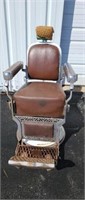 Koken Chrome & Porclin barber hydraulic chair