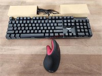 2 items - 1 Havit keyboard, 1 JellyComb vertical