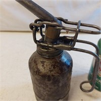 Oil Can w Thermometer