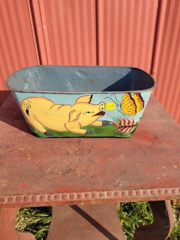 Great Little Painted Tin Flower Box