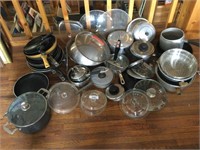 Large Lot of Pots & Pans - Cookware