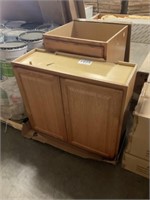 Mix Vanity Cabinet Pieces x 2