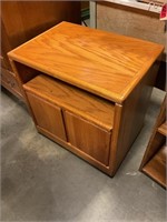 Cabinet on wheels with one shelf