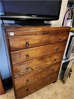 5 Drawer Wood Dresser