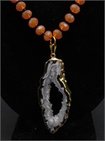 GEODE SLICE PENDANT ON SPARKLE BEAD NECKLACE