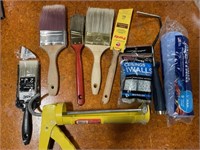 Lot of painting items