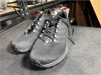 Merrell Flystrike sneaker, black, size 11, J067157