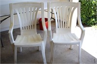 Lawn Chairs White Plastic (2)