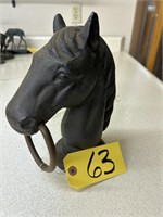 Cast Orion Itching Post Horse Head
