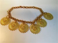 CELLULOID NECKLACE DAISIES VINTAGE 1920