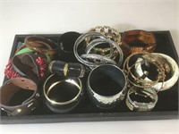 Tray lot of assorted costume jewelry. Tray not