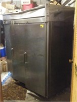 Large Glenco XL Series E Refridgerator/Freezer