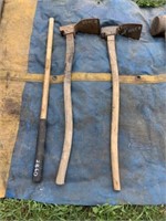 2 Log Building Axes & Handle