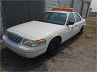 1998 Ford Crown Vic, white, police interceptor,