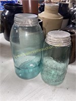 Half gallon and quart fruit jars with zinc lid