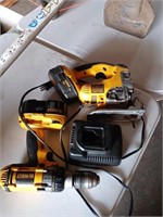 DeWalt 18 volt drill and saw with charger