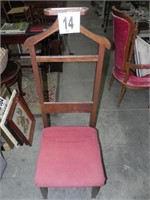 Antique Gentleman's Valet Chair