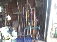 Hand tools & rack - axe, forks, rakes, maul,