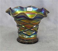 Lattice & Points 4" ruffled vase or hat shape