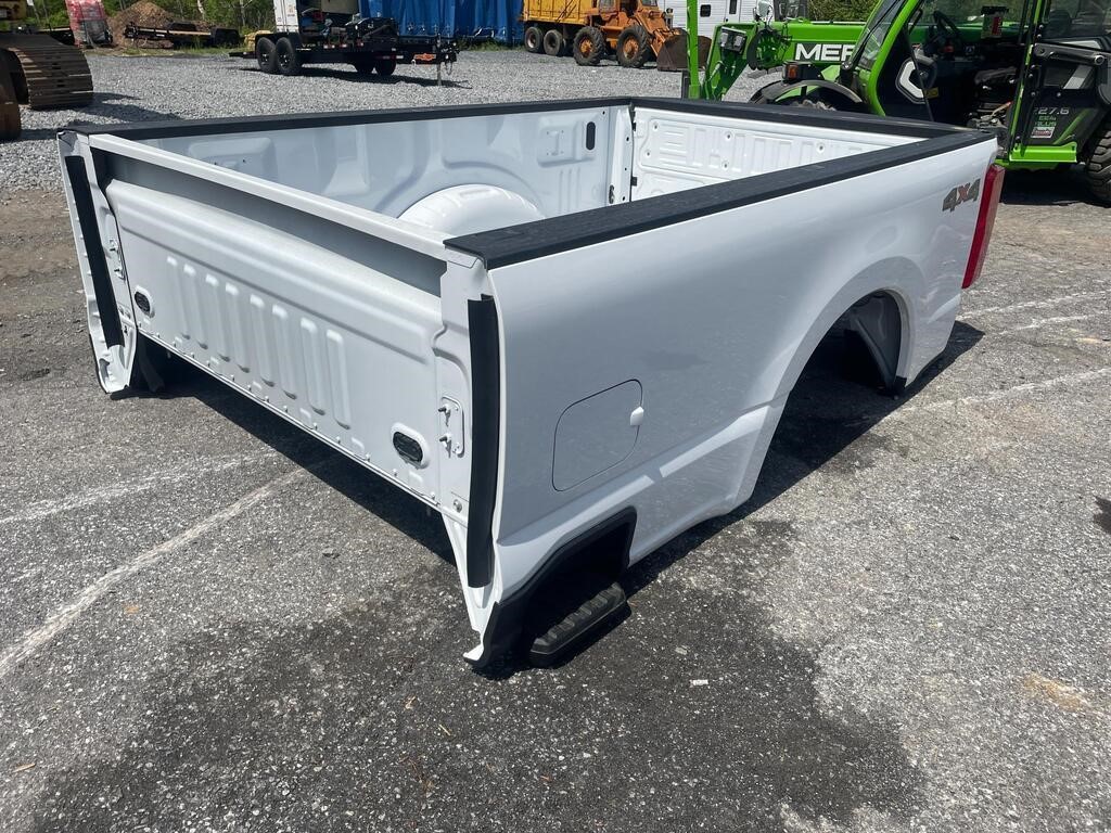 2023-2024 Ford Super Duty 8' Truck Bed