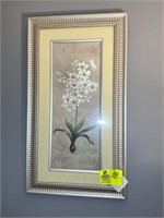 FRAMED FLORAL WALL PRINT 15.5 IN X 27 IN