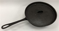 Heavy 12" Cast Iron Spider Skillet with Lid