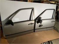 2 Mercede doors