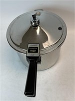 Presto Stainless Steel Pressure Cooker 6 QT