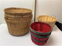 Bushel baskets & 1 @ 1/2 bushel
