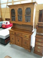 2 piece hutch and buffet