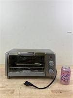 black and decker toaster oven needs cleaned