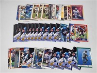 ASSORTMENT OF BARRY SANDERS FOOTBALL CARDS