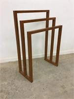 Modern Wood Quilt Rack Holds 3 Quilts 23.5W x 12D