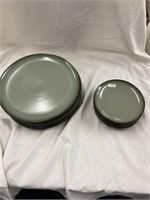 Ceramic plates