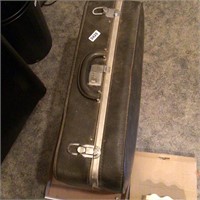 Nice vintage suitcase