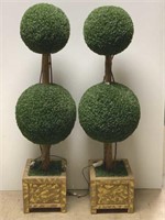 2 large illuminated potted topiary trees