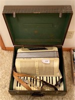Hohner 60 Bass Accordian with Case