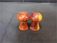 Vintage Wood Mushroom Souvenir Salt & Pepper Set