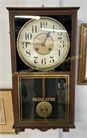Antique wall clock, Horloge murale antique