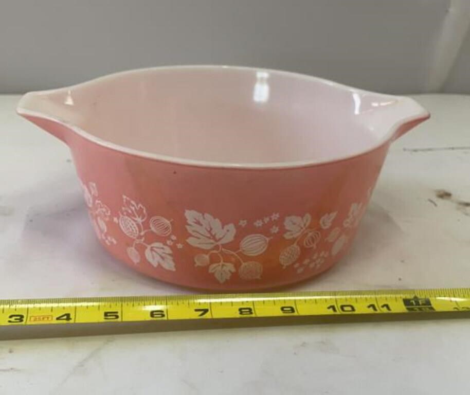 Pyrex Pink Gooseberry Casserole Dish