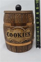 Barrel Cookie Jar (small chipped lid)