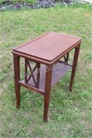 Retro Cut Out Side / End Table