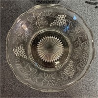 Vintage Glass scalloped bowl 8 1/2" round.