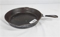 Cast iron skillet