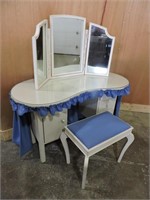 FRENCH PROVINCIAL STYLE VANITY W/TRIFOLD MIRROR ,