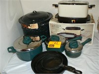 3 CAST IRON FRY PANS, SET OF 3 T-FAL PANS,