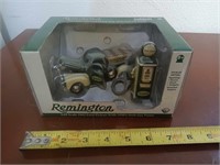 REMINGTON 1942 FORD PICKUP 1:32 SCALE DIECAST